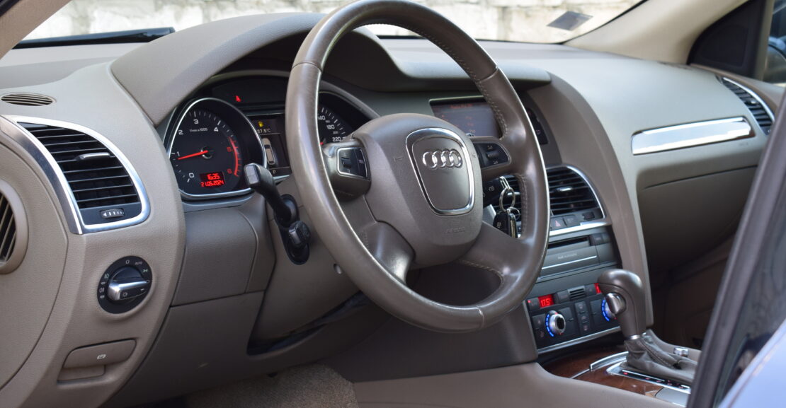 <b>Audi Q7 Facelift 3.0D 176Kw,  2010.g Bez Pirmās iemaksas</b>