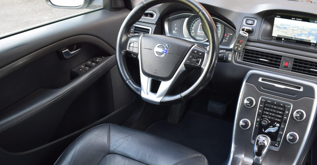 <b>Volvo XC70 4×4, 2.4D 133kw, 2014.g Bez Nobraukuma Pa Latviju</b>