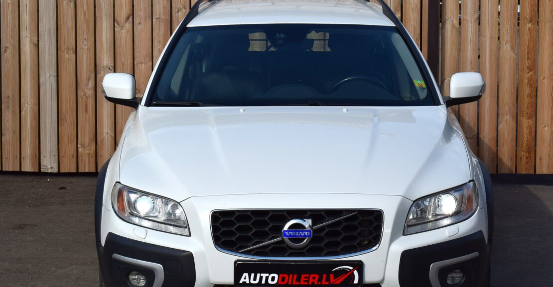 <b>Volvo XC70 4×4, 2.4D 133kw, 2014.g Bez Nobraukuma Pa Latviju</b>