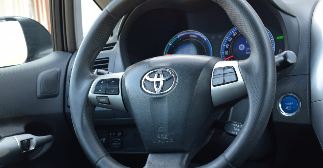 <b>Toyota Auris facelift  1.8H 2011.g Bez Pirmās iemaksas</b>