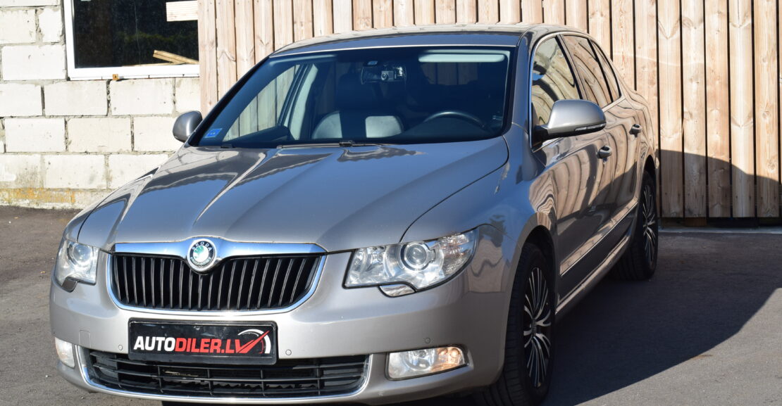 <b>Škoda SuperB 2.0D 125Kw, 4×4, 2012.G, AR 0% PIRMO IEMAKSU</b>