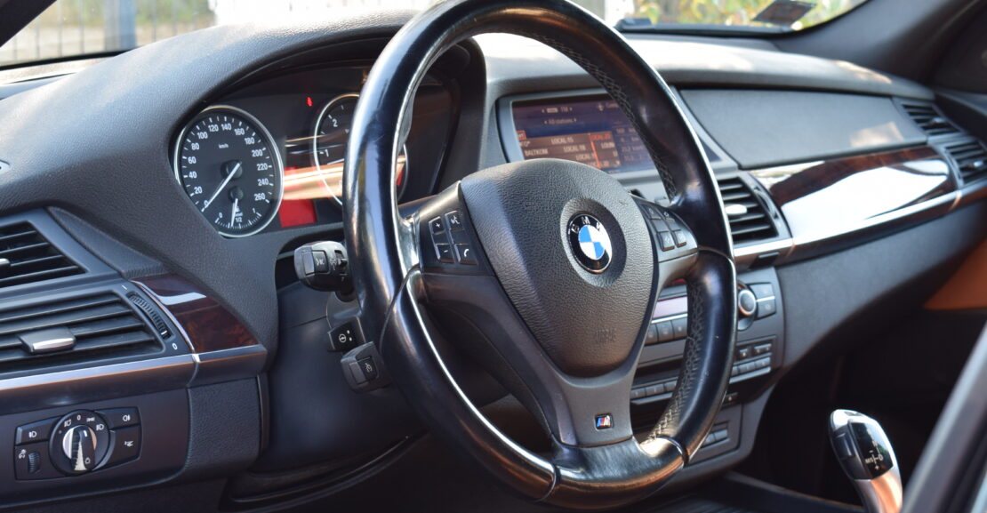 <b>BMW X5 E70 3.0D 210kw, 2008.G, M-SportPack, AR 0% PIRMO IEMAKSU</b>