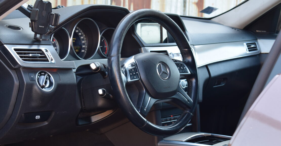 <b>Mercedes E200 2014.g Bez Pirmās iemaksas</b>