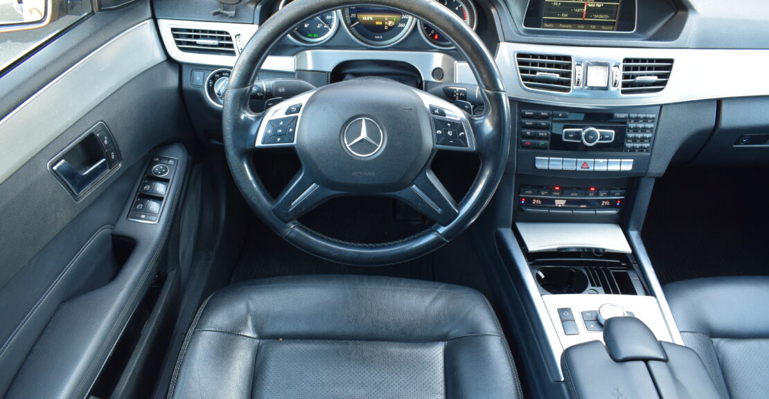 <b>Mercedes E200 2014.g Bez Pirmās iemaksas</b>