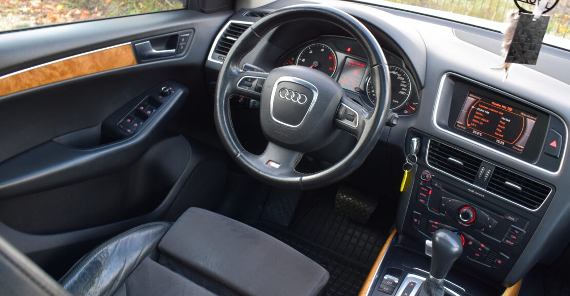 <b>Audi Q5 S-Line 2.0D 125Kw, Quattro, BEZ PIRMĀS IEMAKSAS</b>