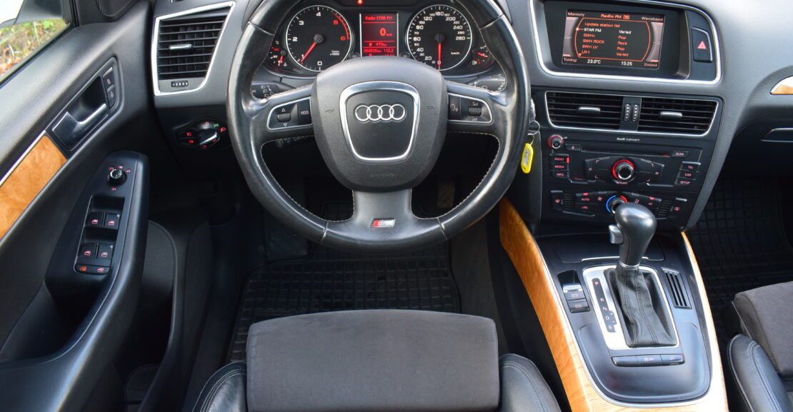 <b>Audi Q5 S-Line 2.0D 125Kw, Quattro, BEZ PIRMĀS IEMAKSAS</b>