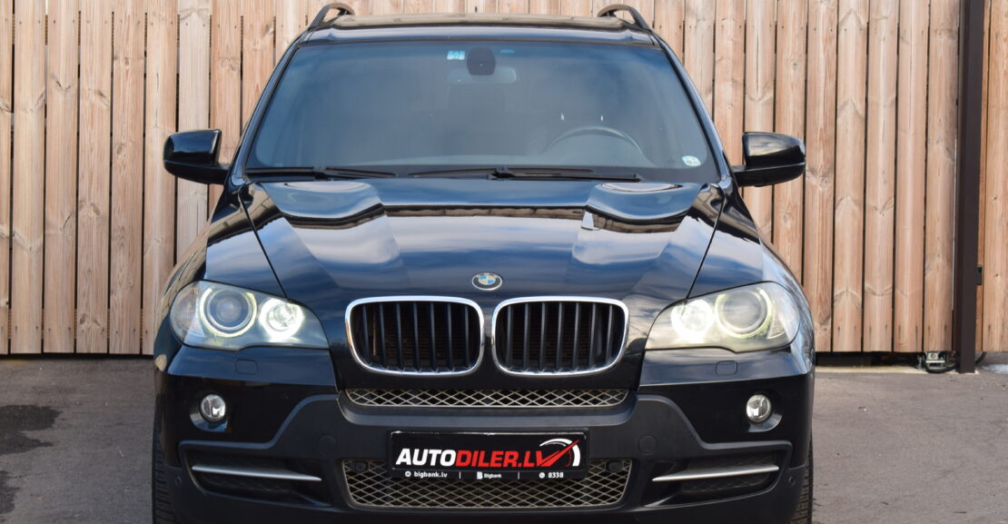 <b>BMW X5 Ar 7-Sēdvietam Tikko Piereģistrēts</b>