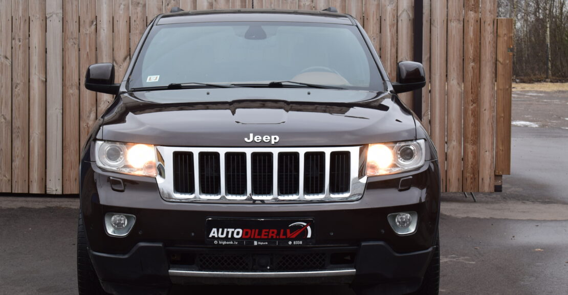 <b>Jeep Grand Cherokee 3.0D 177Kw 2012.G, OVERLAND KOMPLEKTĀCIJA, AR 0% PIRMO IEMAKSU</b>