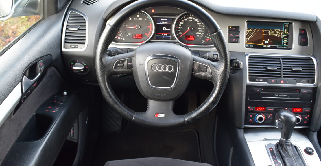 <b>Audi Q7 S-Line, Facelift,  2010.G, 3.0D, 176Kw, Ar Jaunu Teh.Apskati</b>