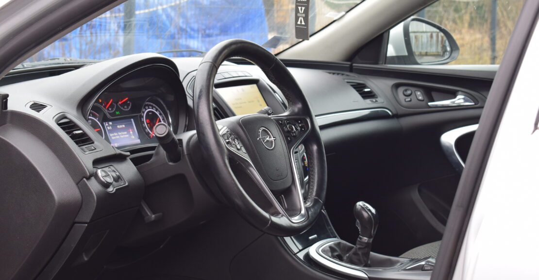 <b>Opel Insignia facelift 2.0D 2014.G. Bez Pirmās iemaksas</b>