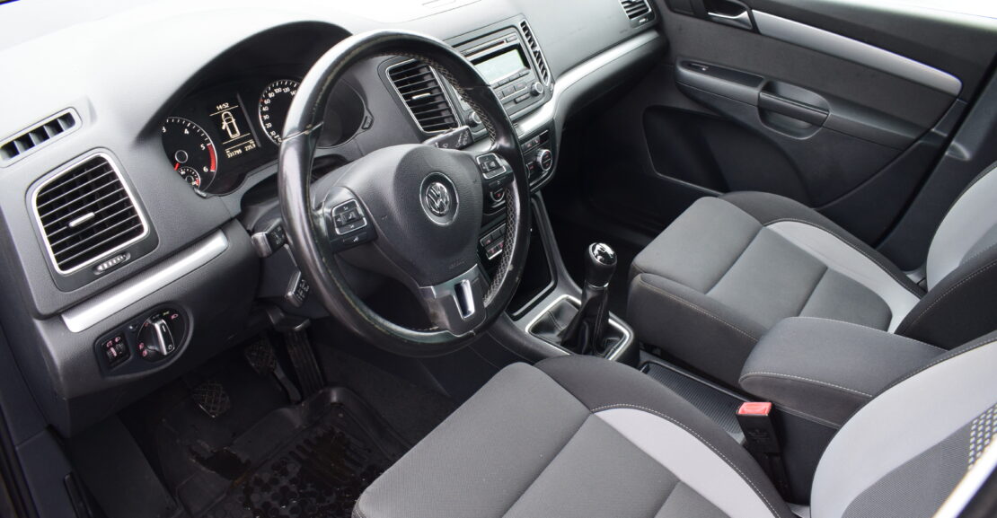 <b>VW Sharan 2013.G 2.0D 103kw, 7-sēdvietas, AR 0% pirmo iemaksu</b>