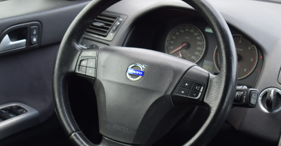 <b>Volvo V50 2.0D 100Kw, Ar Jaunu Teh.Apskati</b>